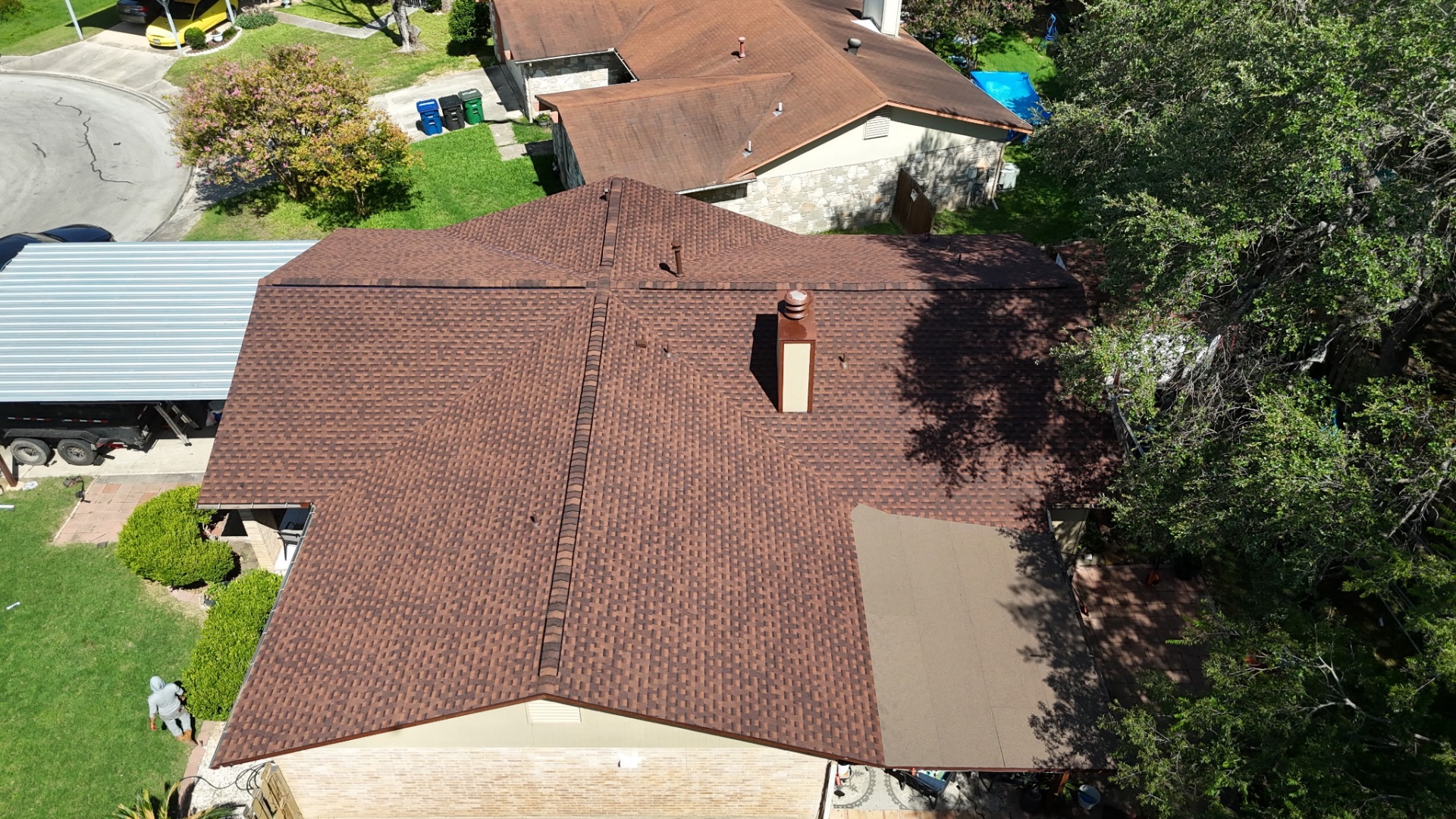 Aerial detail of finished GAF Timberline HDZ Class 3 shingles and Seal-A-Ridge cap